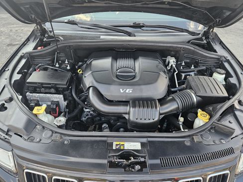 Used 2015 Jeep Grand Cherokee Limited w/ Luxury Group II image 28