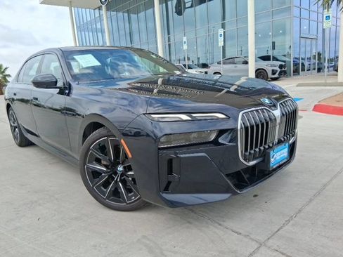 Used 2023 BMW 740i RWD image 1