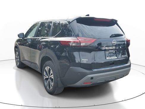 Certified 2023 Nissan Rogue SV image 5