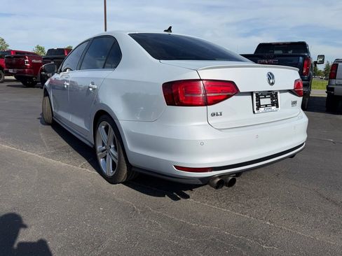 Used 2017 Volkswagen Jetta GLI FWD image 5
