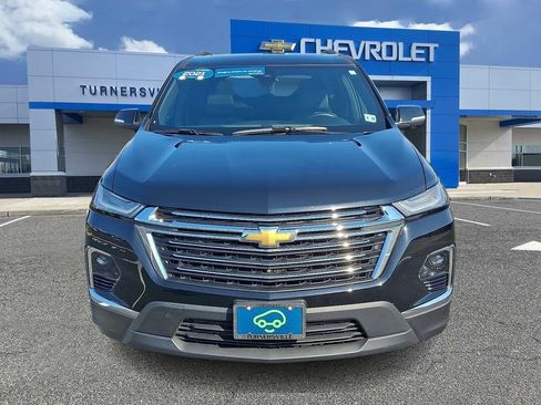 Certified 2023 Chevrolet Traverse LT w/ LT Premium Package AWD/4WD image 2