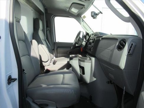 New 2024 Ford E-450 and Econoline 450 Super Duty w/ Power Windows & Locks Group image 12