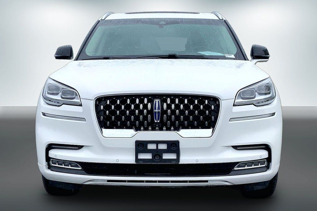 Used 2020 Lincoln Aviator Grand Touring w/ Equipment Group 301A AWD/4WD image 7