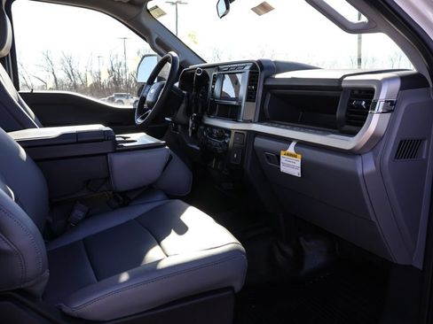New 2024 Ford F550 4x4 SuperCab Super Duty image 18