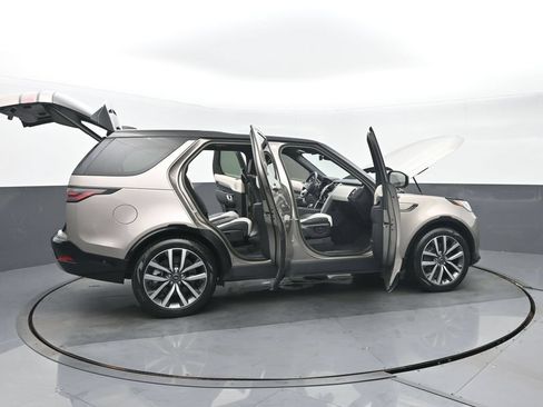 Used 2023 Land Rover Discovery S R-Dynamic AWD/4WD image 40