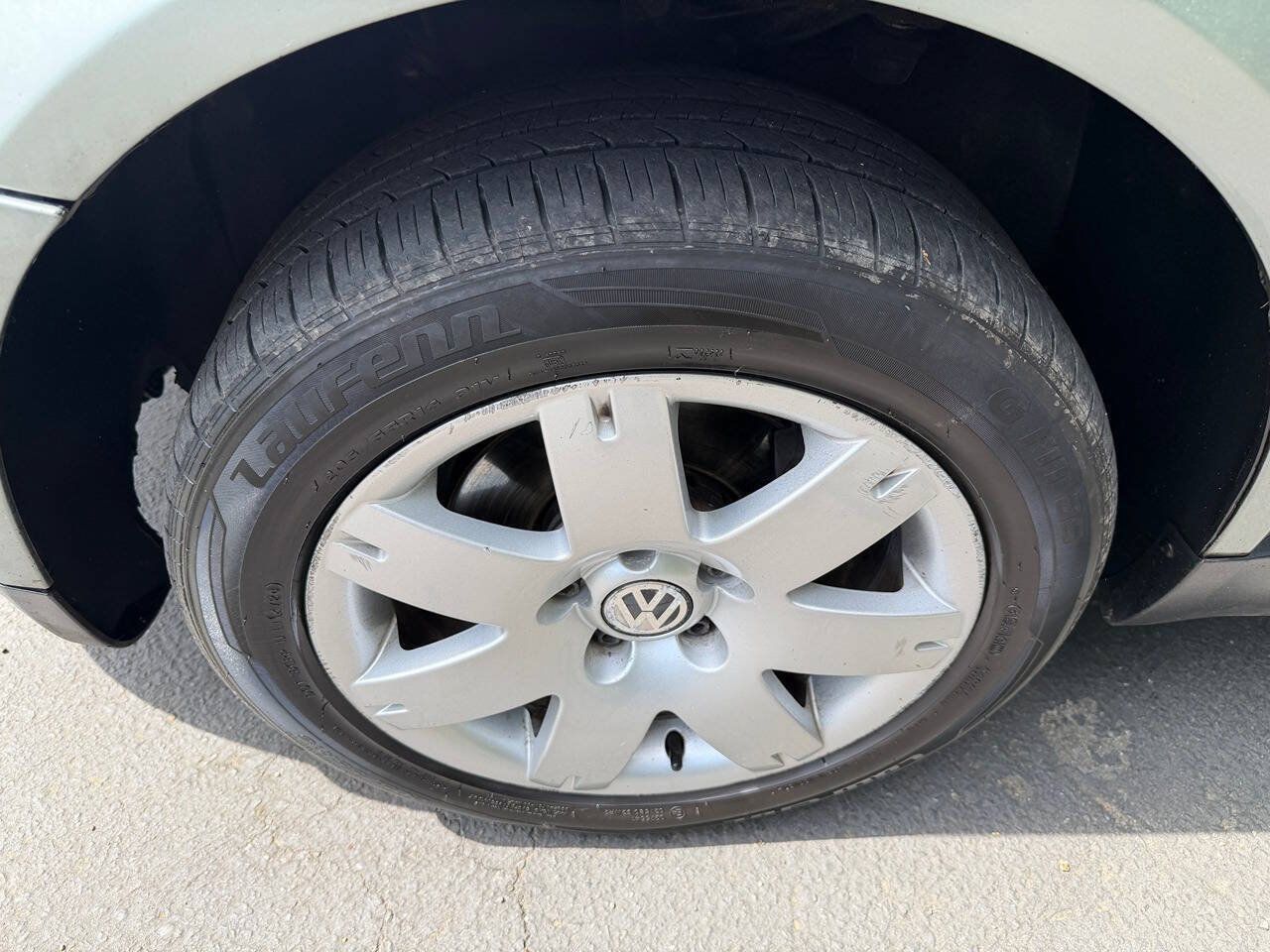 Used 2005 Volkswagen Passat GL FWD image 60