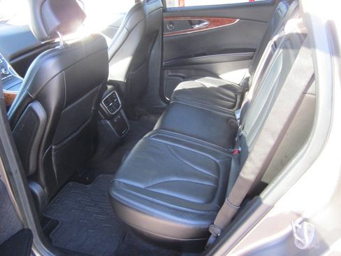 Used 2016 Lincoln MKX Reserve w/ Technology Package image 12