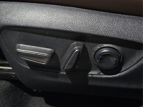 Certified 2024 Toyota Grand Highlander AWD Hybrid image 19