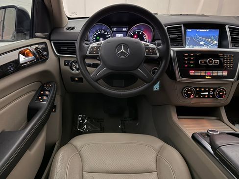 Used 2015 Mercedes-Benz ML 350 4MATIC w/ Premium 1 Package image 30