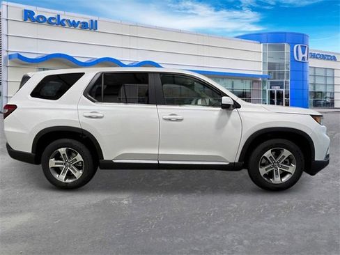 New 2025 Honda Pilot EX-L image 8