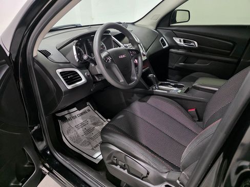 Used 2017 GMC Terrain SLE image 17