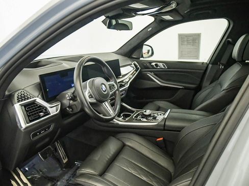 Certified 2024 BMW X7 M60i w/ Executive Package AWD/4WD image 21