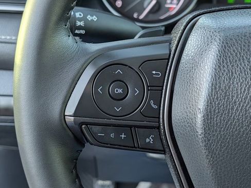 Used 2024 Toyota Camry SE image 21