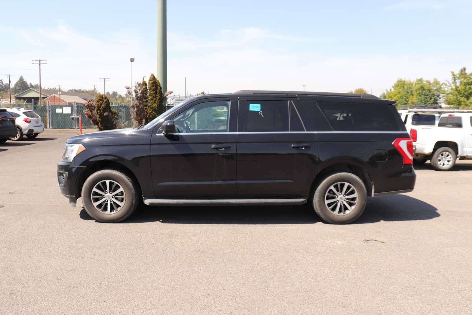 Used 2018 Ford Expedition Max XLT AWD/4WD image 8