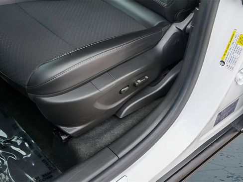 Used 2022 Buick Encore Preferred w/ Safety Package image 11