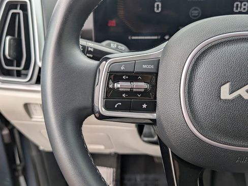 Certified 2025 Kia Sorento S w/ Panoramic Sunroof Package image 26