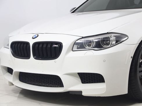 Used 2015 BMW M5 RWD image 57