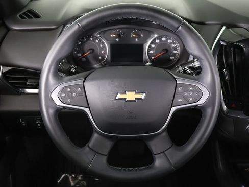 Used 2023 Chevrolet Traverse LT AWD/4WD image 41