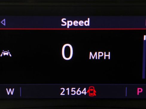 Used 2022 GMC Terrain SLT image 31