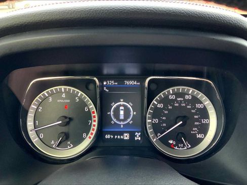 Used 2019 Nissan Titan Platinum Reserve AWD/4WD image 26