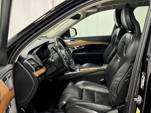 Used 2017 Volvo XC90 T8 Inscription w/ Vision Package AWD/4WD image 13