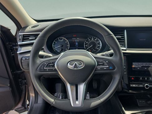 Certified 2025 INFINITI QX50 Pure image 18