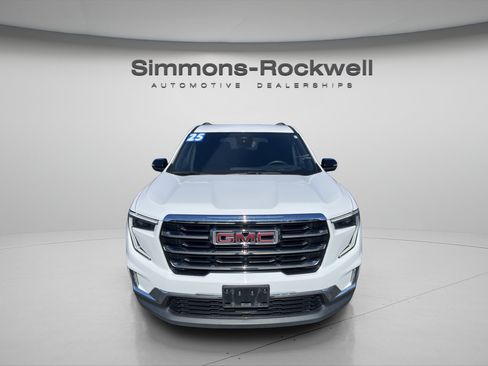 Used 2025 GMC Acadia Elevation w/ Elevation Premium Package AWD/4WD image 8