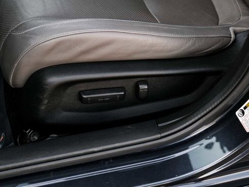 Used 2016 Honda Civic Touring image 34