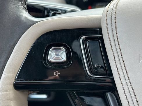 Used 2022 Lincoln Aviator Reserve w/ Elements Package Plus AWD/4WD image 37
