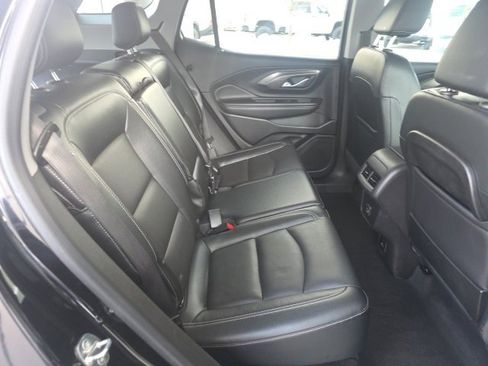 Used 2023 GMC Terrain SLT image 14