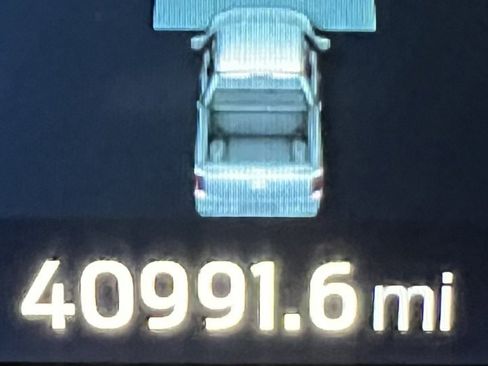 Used 2023 Ford F150 Lariat w/ Equipment Group 502A High image 33