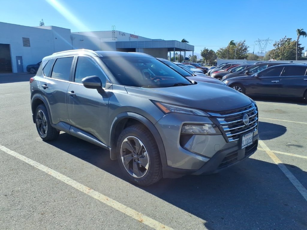 Certified 2024 Nissan Rogue SV w/ SV Premium Package FWD image 10