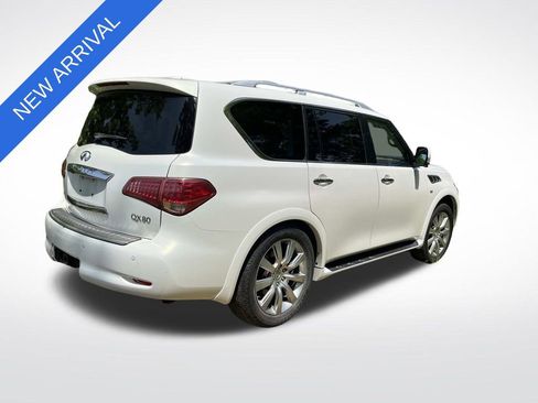 Used 2014 INFINITI QX80 4WD w/ Theater Package image 3