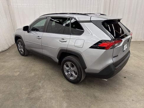 Used 2022 Toyota RAV4 XLE image 30