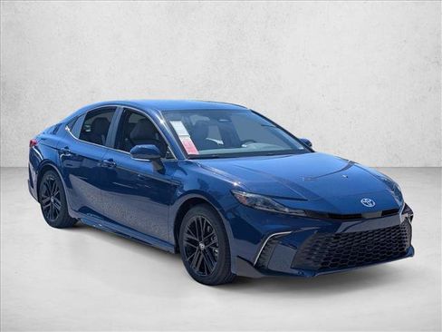 New 2026 Toyota Camry SE FWD image 7