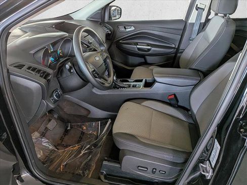 Used 2017 Ford Escape SE AWD/4WD image 16