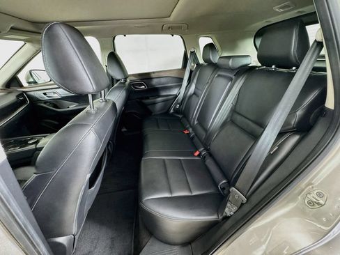 Used 2021 Nissan Rogue SL AWD/4WD image 23