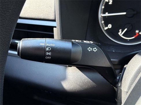 Used 2022 Mitsubishi Outlander ES image 26