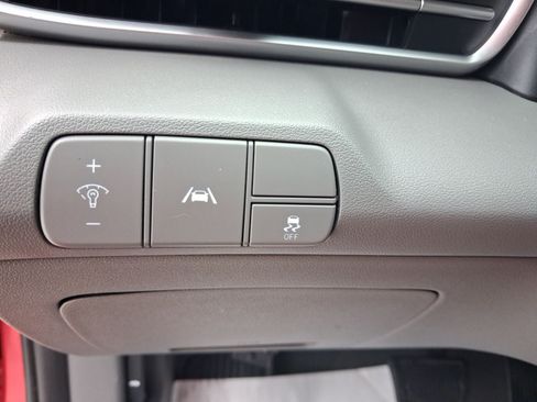 Used 2021 Hyundai Elantra SEL FWD image 18