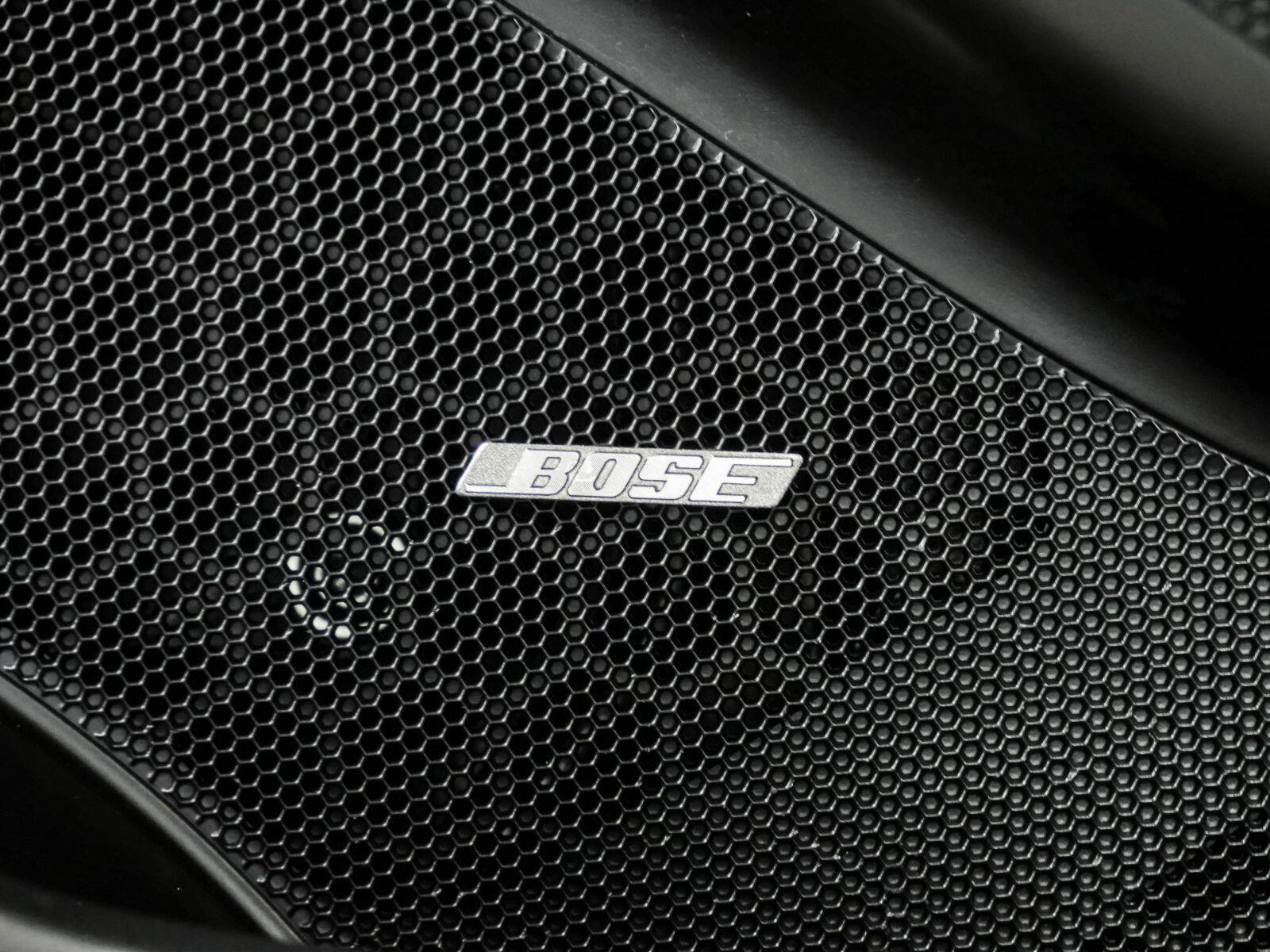Used 2015 Porsche 911 Turbo S AWD/4WD image 7