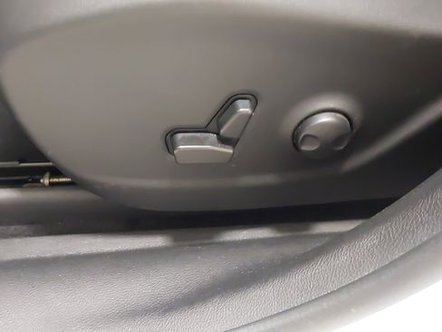 Used 2022 Jeep Cherokee Trailhawk w/ Sun, Sound & Nav Group AWD/4WD image 37