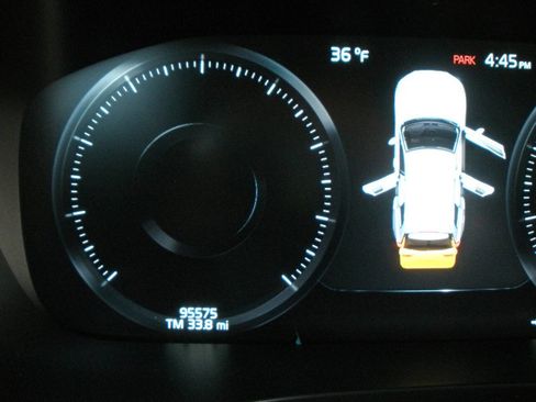 Used 2018 Volvo XC60 T6 Inscription w/ Advanced Package image 36