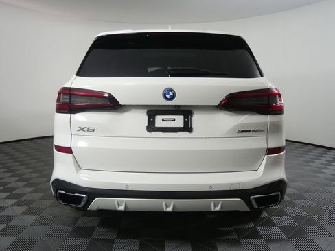 Used 2022 BMW X5 xDrive45e w/ M Sport Package AWD/4WD image 4