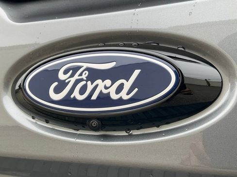 New 2026 Ford Maverick XLT w/ XLT Luxury Package FWD image 12