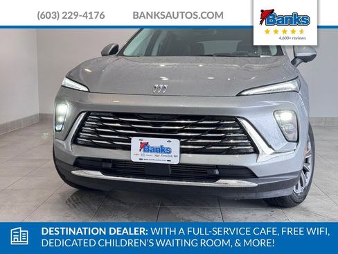 Certified 2025 Buick Envision Preferred image 3