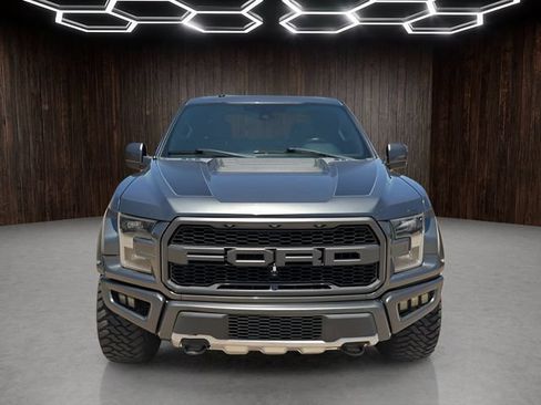 Used 2018 Ford F150 Raptor w/ Equipment Group 802A Luxury AWD/4WD image 2