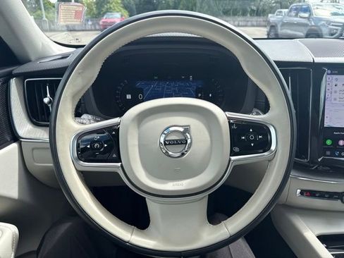 Used 2023 Volvo XC60 B6 Ultimate w/ Climate Package AWD/4WD image 24