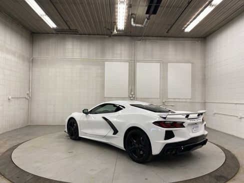 New 2026 Chevrolet Corvette Stingray Premium Cpe w/ Z51 Performance Package RWD image 36