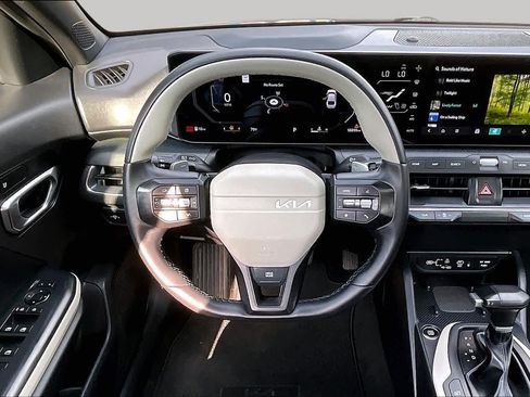 Used 2025 Kia K4 GT-Line w/ GT-Line Sunroof Package FWD image 6