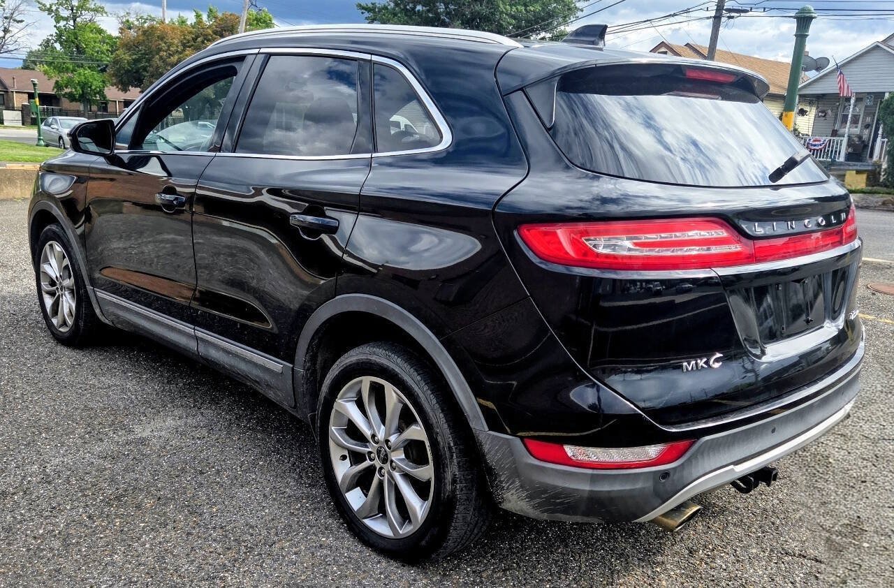 Used 2017 Lincoln MKC Select w/ Select Plus Package AWD/4WD image 7